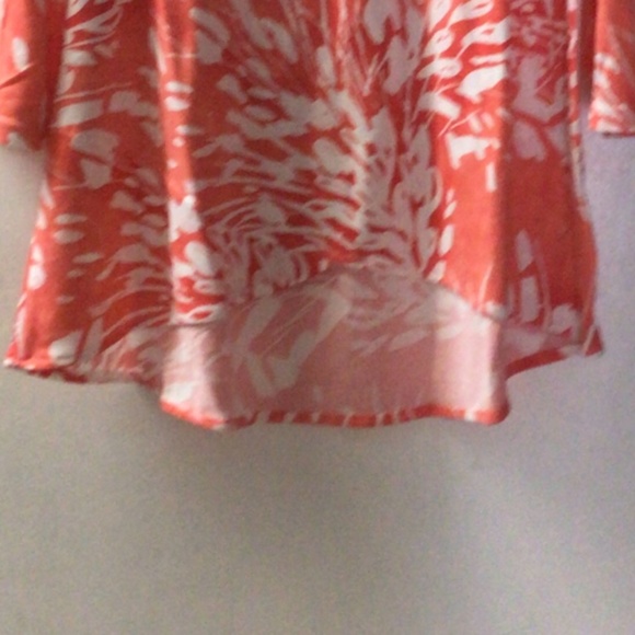 🌟DKR 3/4 Sleeve V-Neck Top - Picture 4 of 7